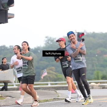 Runner Photo 6435250