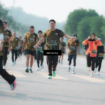 Runner Photo 6435259
