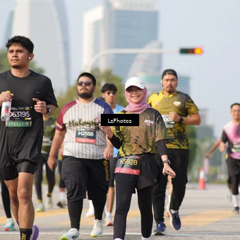 Runner Photo 6435277