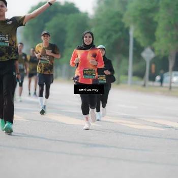 Runner Photo 6435286