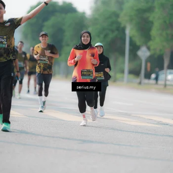 Runner Photo 6435287