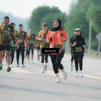 Runner Photo 6435312