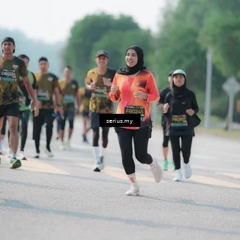 Runner Photo 6435316