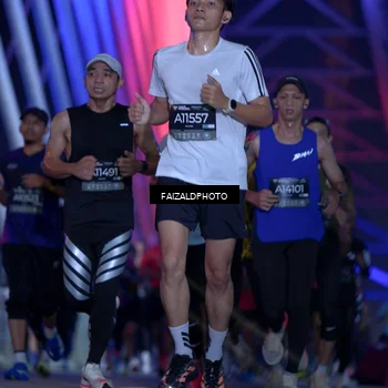 Runner Photo 6435322