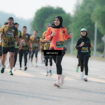 Runner Photo 6435335