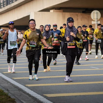 Runner Photo 6435375