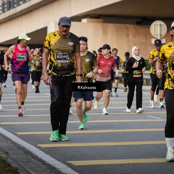 Runner Photo 6435422