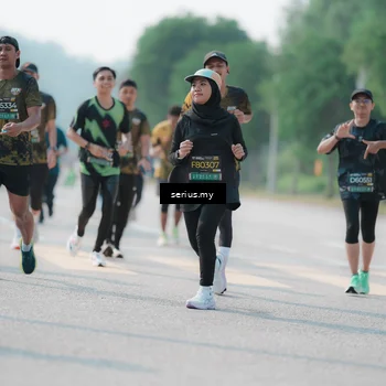 Runner Photo 6435441