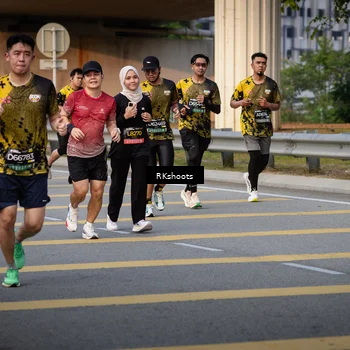 Runner Photo 6435475
