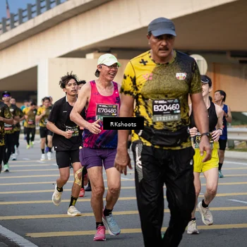Runner Photo 6435488