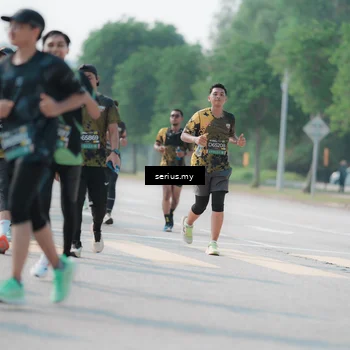 Runner Photo 6435502