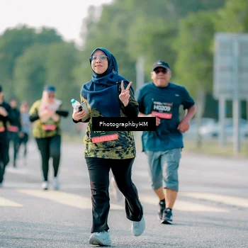 Runner Photo 6435572