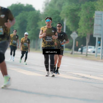 Runner Photo 6435588