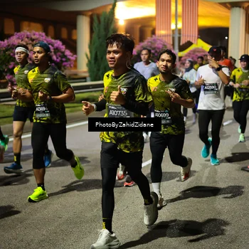 Runner Photo 6435664