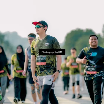 Runner Photo 6435698