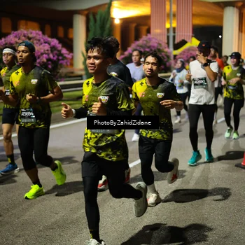 Runner Photo 6435702