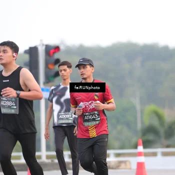 Runner Photo 6435717