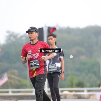 Runner Photo 6435718