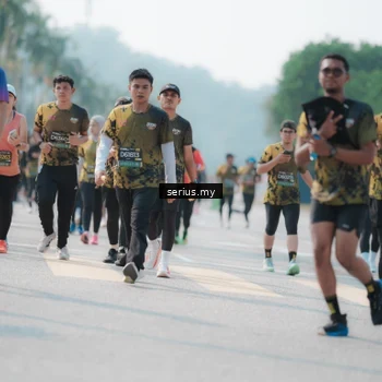 Runner Photo 6435727