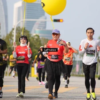 Runner Photo 6435732