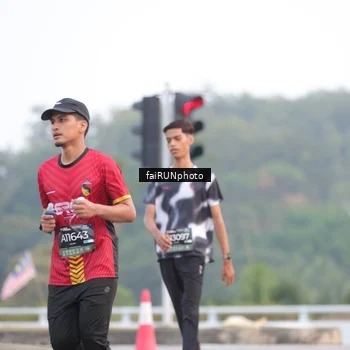 Runner Photo 6435750