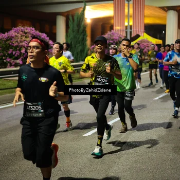 Runner Photo 6435863