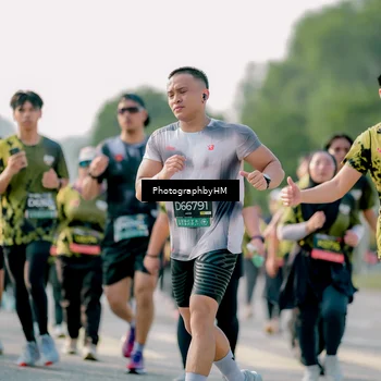 Runner Photo 6435891