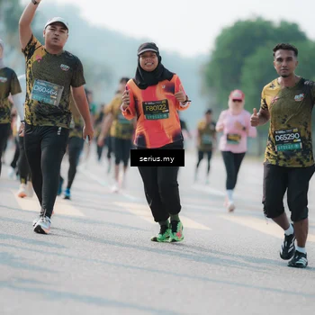 Runner Photo 6435893