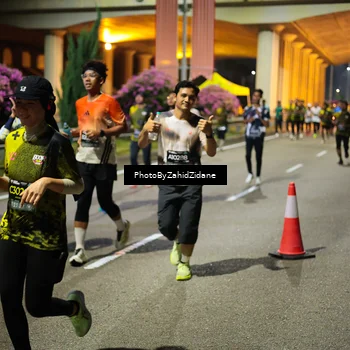 Runner Photo 6435905
