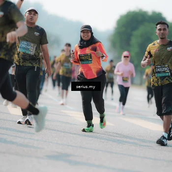 Runner Photo 6435911