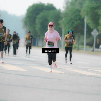 Runner Photo 6435927