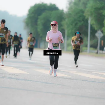 Runner Photo 6435975