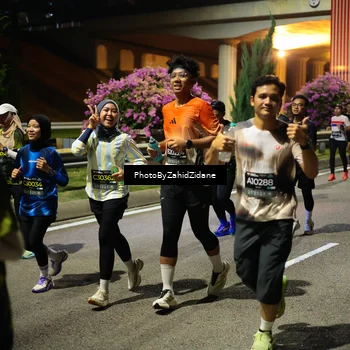 Runner Photo 6436010