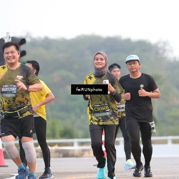 Runner Photo 6436017