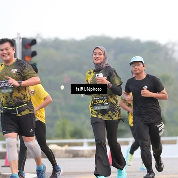Runner Photo 6436018