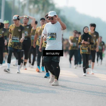 Runner Photo 6436020