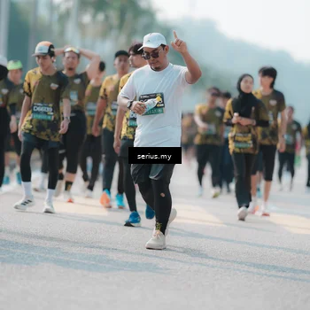 Runner Photo 6436033