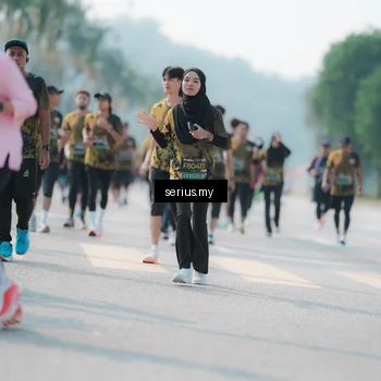 Runner Photo 6436039