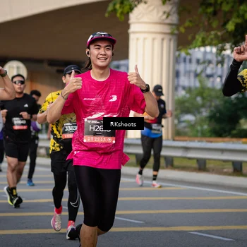 Runner Photo 6436087