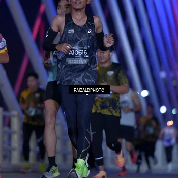 Runner Photo 6436088