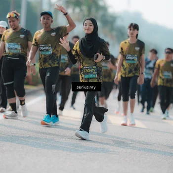 Runner Photo 6436125