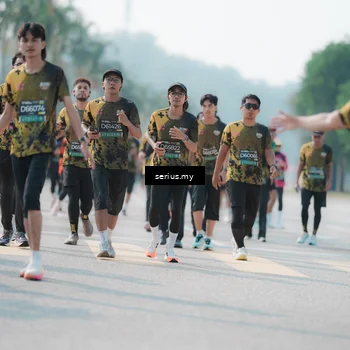 Runner Photo 6436182