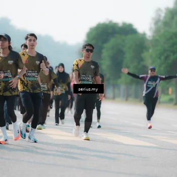 Runner Photo 6436189