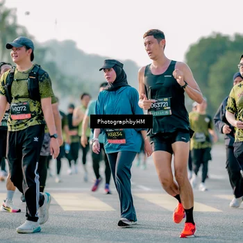 Runner Photo 6436198