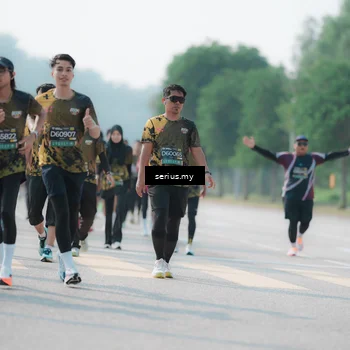 Runner Photo 6436219