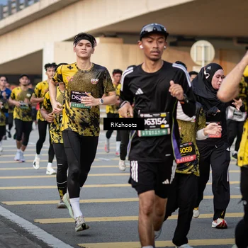 Runner Photo 6436235
