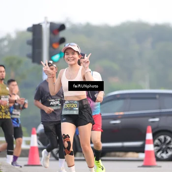 Runner Photo 6436249