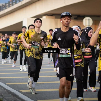 Runner Photo 6436253