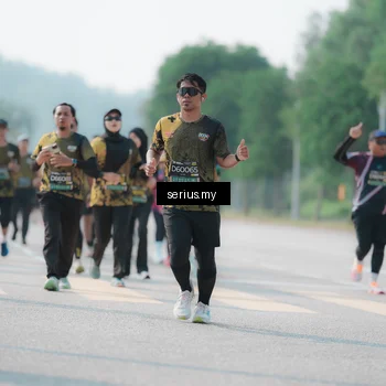 Runner Photo 6436256