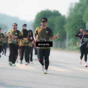 Runner Photo 6436259